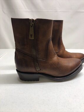 Frye Leather Billy Short Bark Color Boots Size 6M Women's NWOB